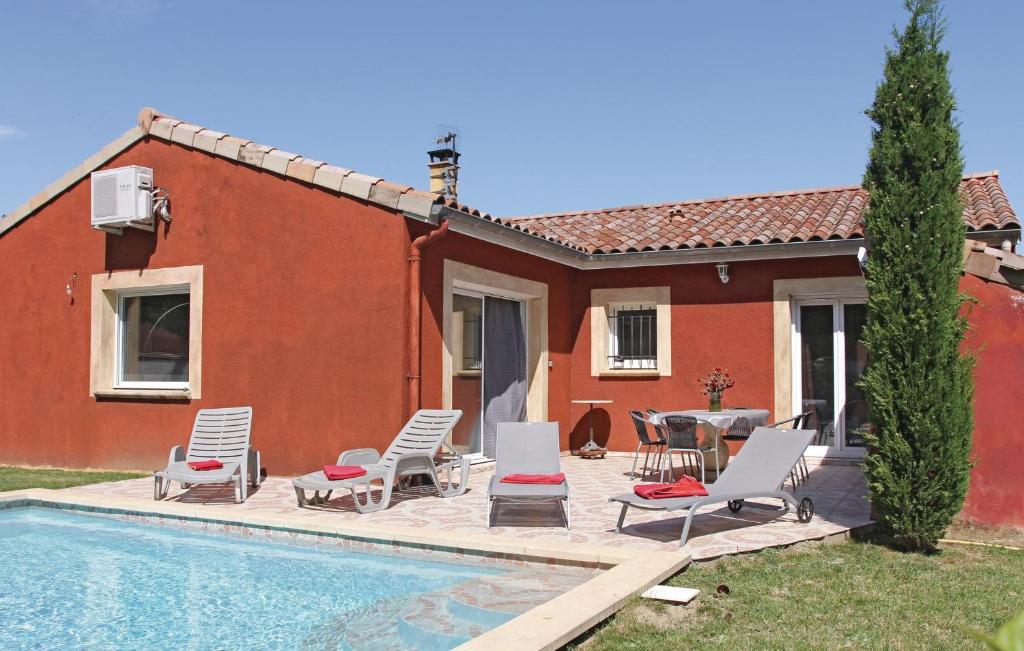 Maison de vacances Nice home in Ancone with 3 Bedrooms, Private swimming pool and Outdoor swimming pool  26200 Ancône