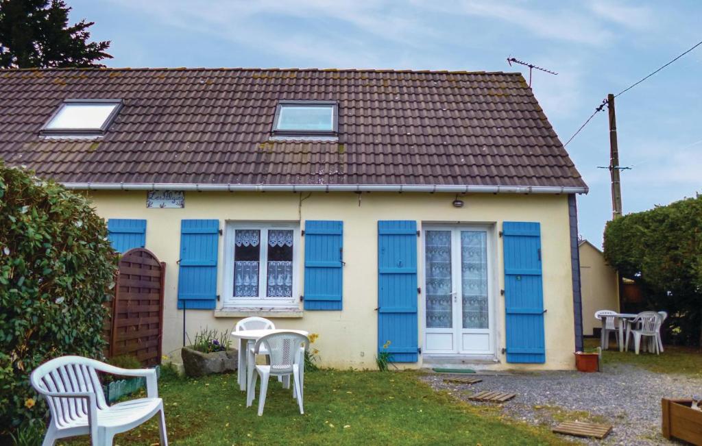 Maison de vacances Nice home in Anneville sur Mer with 2 Bedrooms  50560 Anneville-sur-Mer