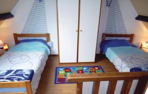 Nice home in Anneville sur Mer with 2 Bedrooms