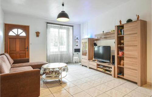 Nice home in Apremont with 2 Bedrooms and WiFi