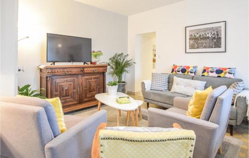 Nice home in Aurseulles with 3 Bedrooms and WiFi