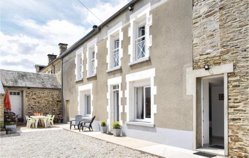 Nice home in Aurseulles with 3 Bedrooms and WiFi