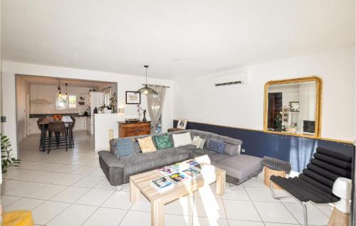 Nice home in Baixas with 4 Bedrooms, WiFi and Outdoor swimming pool