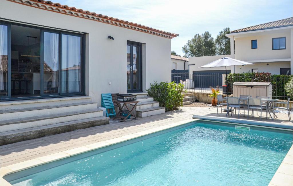 Nice home in Beaulieu with WiFi, Outdoor swimming pool and Swimming pool , 34160 Beaulieu