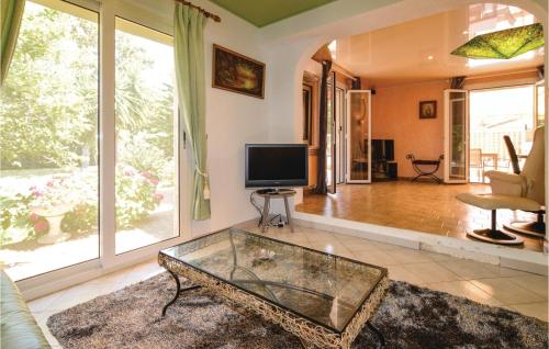 Nice home in Borgo with 3 Bedrooms, Private swimming pool and Outdoor swimming pool