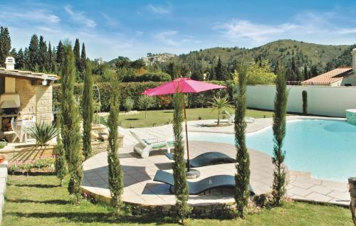Nice home in Boulbon with 3 Bedrooms, WiFi and Outdoor swimming pool