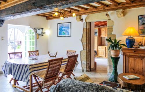 Nice home in Bricquebec-en-Cotentin with 3 Bedrooms