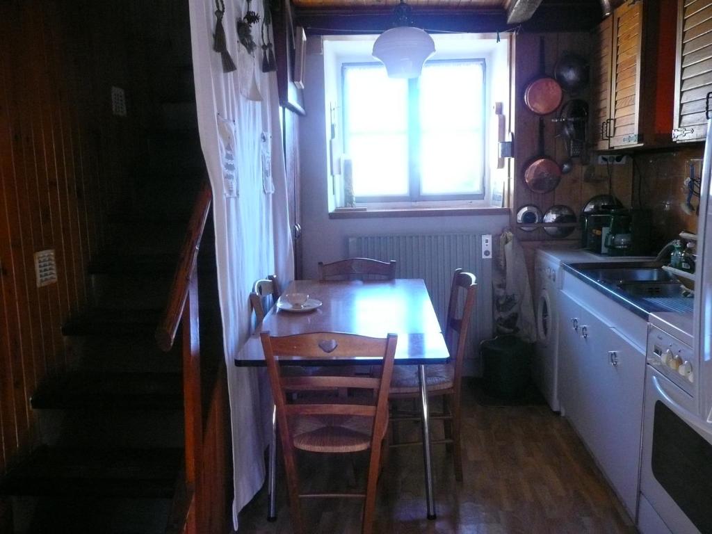 Nice home in Brucheville with 3 Bedrooms and WiFi 50480 Brucheville