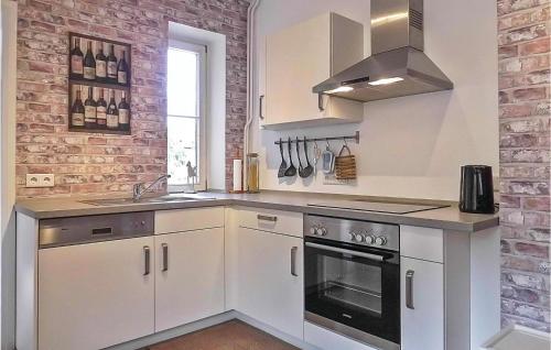 Nice home in Cadenberge with 4 Bedrooms, Sauna and WiFi