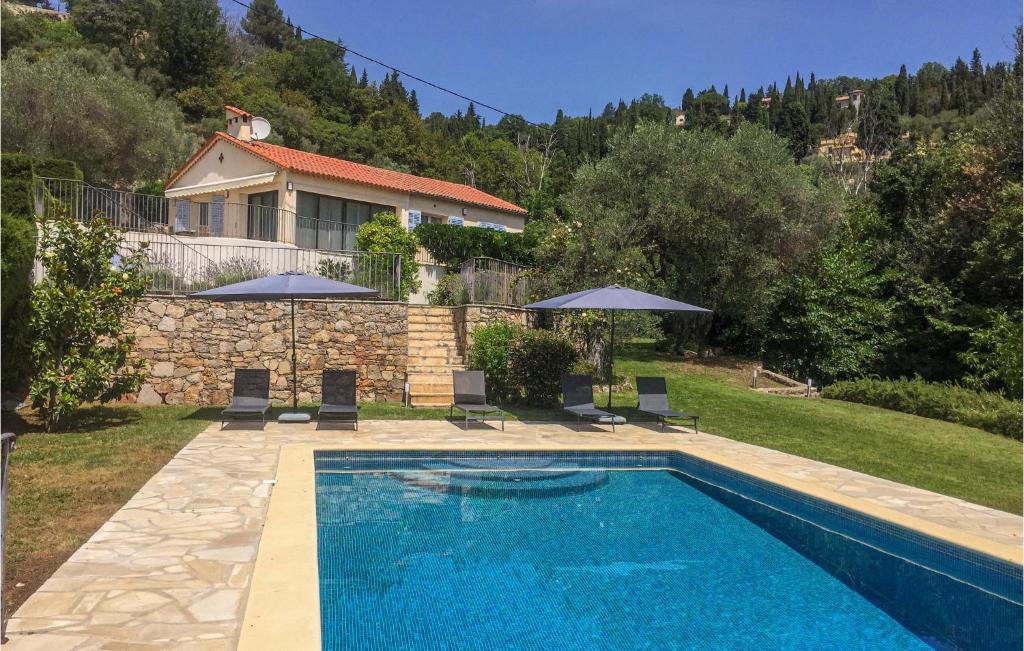 Maison de vacances Nice home in Callian with 4 Bedrooms, Jacuzzi and Outdoor swimming pool  83440 Callian