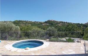 Nice home in Callian with 4 Bedrooms, Jacuzzi and Outdoor swimming pool