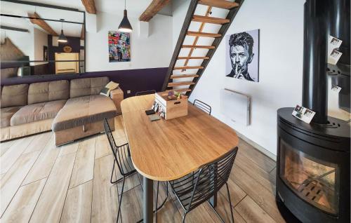 Nice home in Capestang with WiFi and 2 Bedrooms