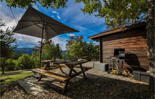 Nice home in Castellane with