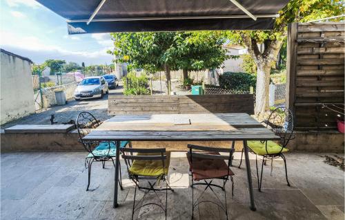 Nice home in Cazouls-ls-Bziers with 3 Bedrooms and WiFi
