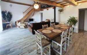 Nice home in Cazouls-ls-Bziers with 3 Bedrooms and WiFi