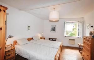 Nice home in CERET with 2 Bedrooms and WiFi