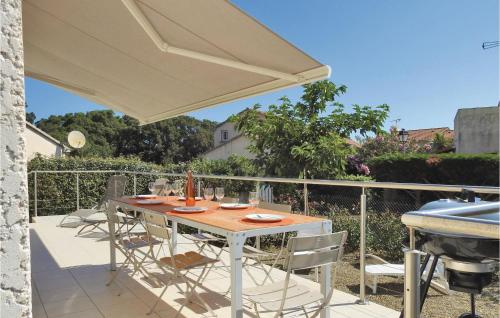 Nice home in Cervione with 3 Bedrooms, Outdoor swimming pool and WiFi