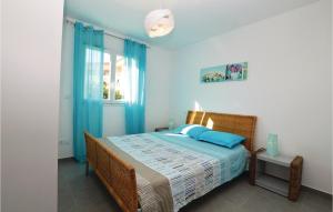 Nice home in Cervione with 3 Bedrooms, Outdoor swimming pool and WiFi