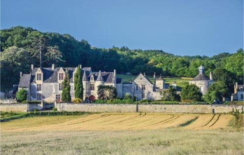 Nice home in Chinon with 2 Bedrooms and WiFi
