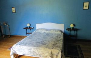 Nice home in Chinon with 2 Bedrooms and WiFi