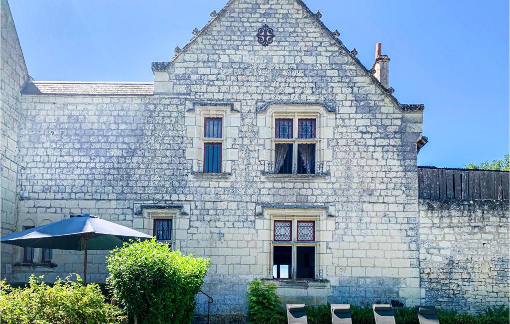 Maison de vacances Nice home in Chinon with 3 Bedrooms and WiFi  37500 Chinon