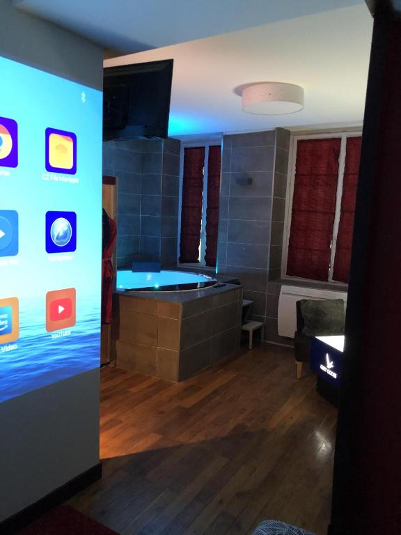 Nice home in Claviers with 2 Bedrooms and WiFi 83830 Claviers