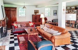 Nice home in Clohars-Carnoet with 3 Bedrooms and WiFi