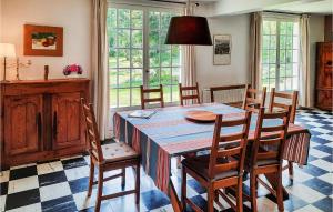 Nice home in Clohars-Carnoet with 3 Bedrooms and WiFi