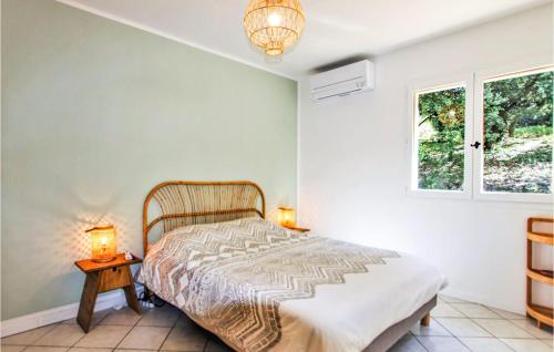 Nice home in Colonzelle with 3 Bedrooms, WiFi and Outdoor swimming pool