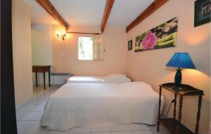 Nice home in Crillon Le Brave with 1 Bedrooms, WiFi and Outdoor swimming pool