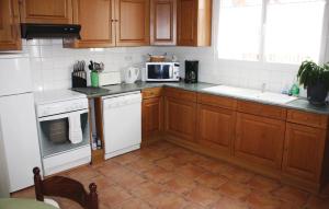 Nice home in Crossac with 3 Bedrooms, WiFi and Outdoor swimming pool