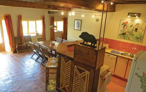 Nice home in Domfront en Champagne with WiFi, Outdoor swimming pool and Heated swimming pool