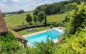 Maison de vacances Nice home in Domfront en Champagne with WiFi, Outdoor swimming pool and Heated swimming pool  72240 Domfront-en-Champagne Pays de la Loire