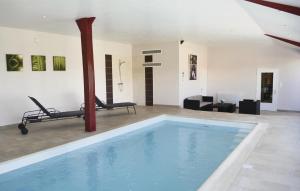Nice home in Elliant with 3 Bedrooms, Private swimming pool and Indoor swimming pool