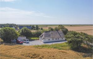 Nice home in Emmelsbll-Horsbll with WiFi and 3 Bedrooms