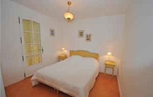Nice home in Fayence with 4 Bedrooms, Private swimming pool and Outdoor swimming pool
