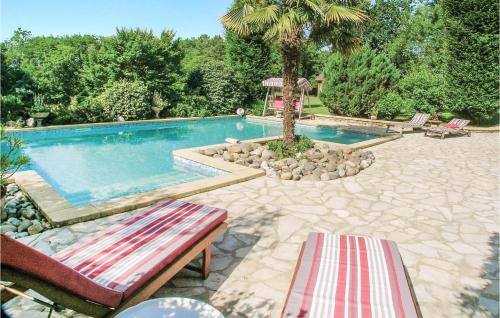 Nice home in Fleurac with 3 Bedrooms, Outdoor swimming pool and Swimming pool