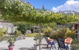 Nice home in Fontenille St,Martin with 1 Bedrooms and Outdoor swimming pool