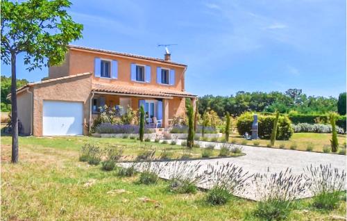 Nice home in Gargas with WiFi, 3 Bedrooms and Swimming pool