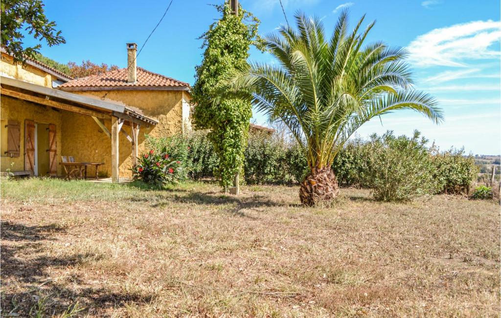 Maison de vacances Nice home in Gaujacq with 2 Bedrooms  40330 Gaujacq