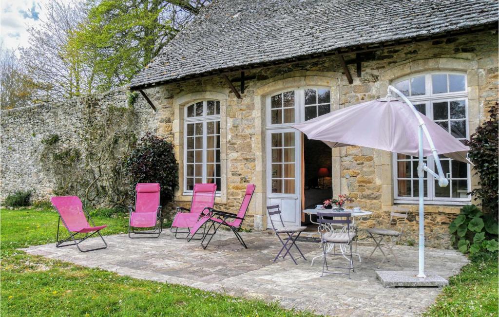 Nice home in Gonneville-le-Theil with 3 Bedrooms and WiFi Route de l'Eglise 3, 50330 Gonneville