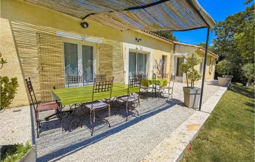 Nice home in Grignan with 4 Bedrooms, WiFi and Outdoor swimming pool