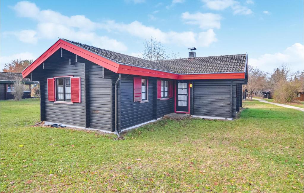 Nice home in Hayingen with Sauna, 3 Bedrooms and WiFi , 72534 Hayingen