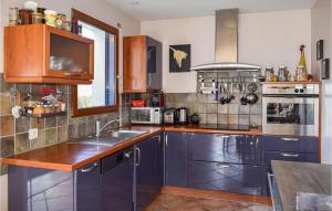 Nice home in Hillion with 4 Bedrooms and WiFi