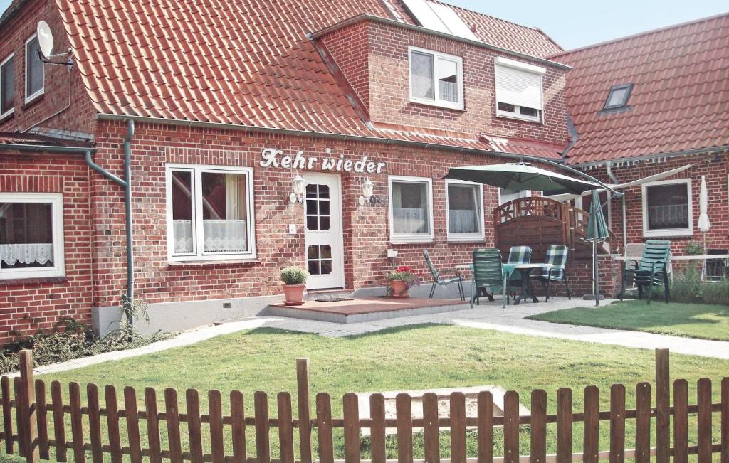 Nice home in Hohwacht with 4 Bedrooms , 24321 Hohwacht