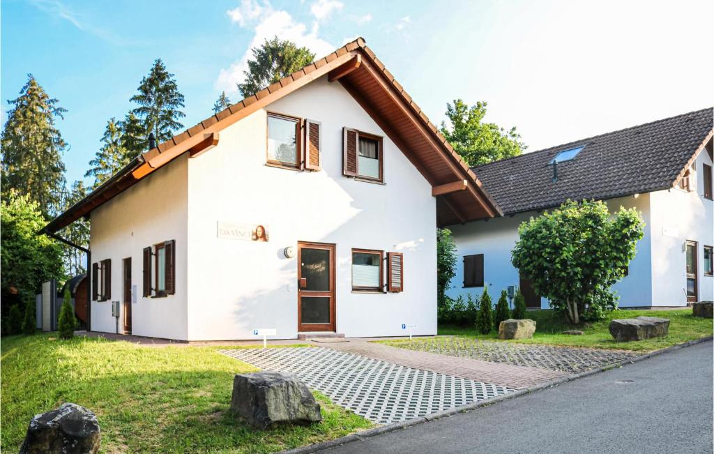 Maison de vacances Nice home in Kirchheim with 4 Bedrooms, Sauna and WiFi  36275 Kirchheim