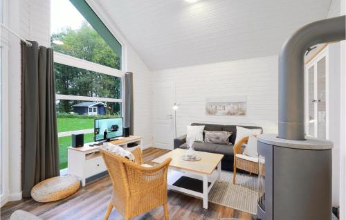 Nice home in Krems II-Warderbrck with 2 Bedrooms, Sauna and WiFi
