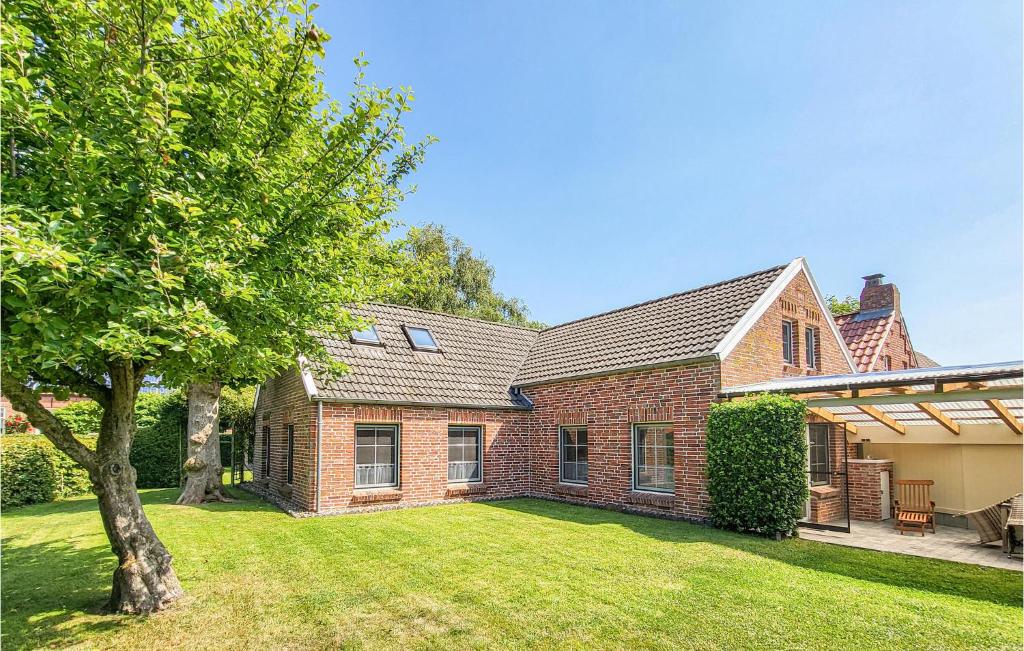 Nice home in Krummhörn with WiFi and 3 Bedrooms Dorfgasse 2, 26736 Upleward