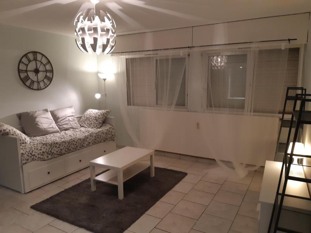 Nice home in La Chapelle En Juger with 1 Bedrooms and WiFi 50570 Montreuil-sur-Lozon
