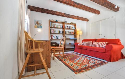 Nice home in La Croix Valmer with 3 Bedrooms, Private swimming pool and Outdoor swimming pool
